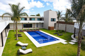 Hotels in Cadereyta De Montes